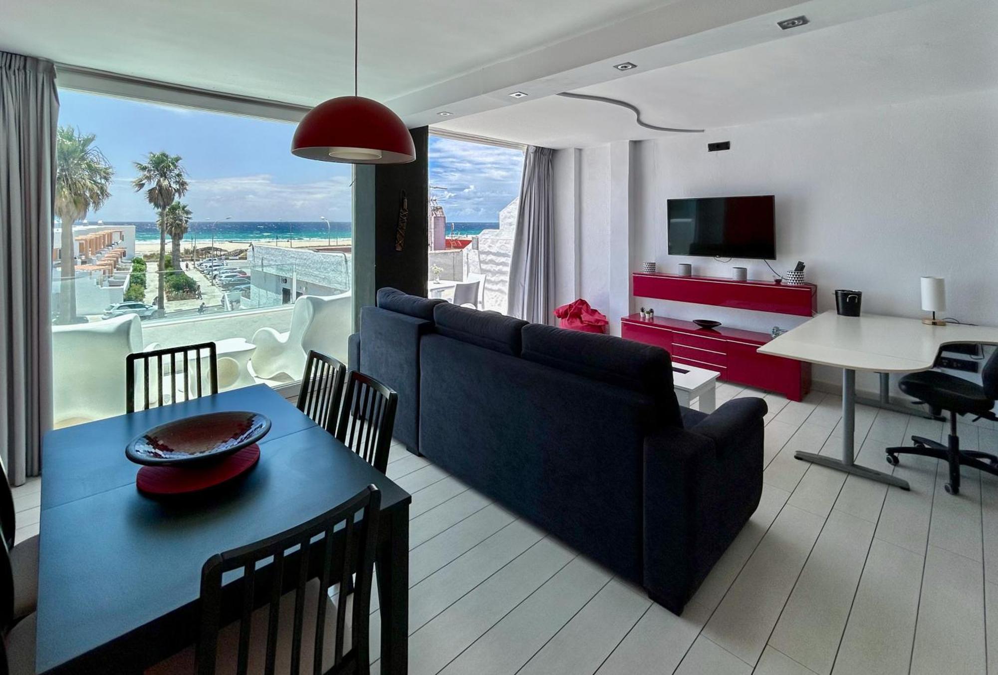 Beachfront Aqua Livingtarifa Bagian luar foto