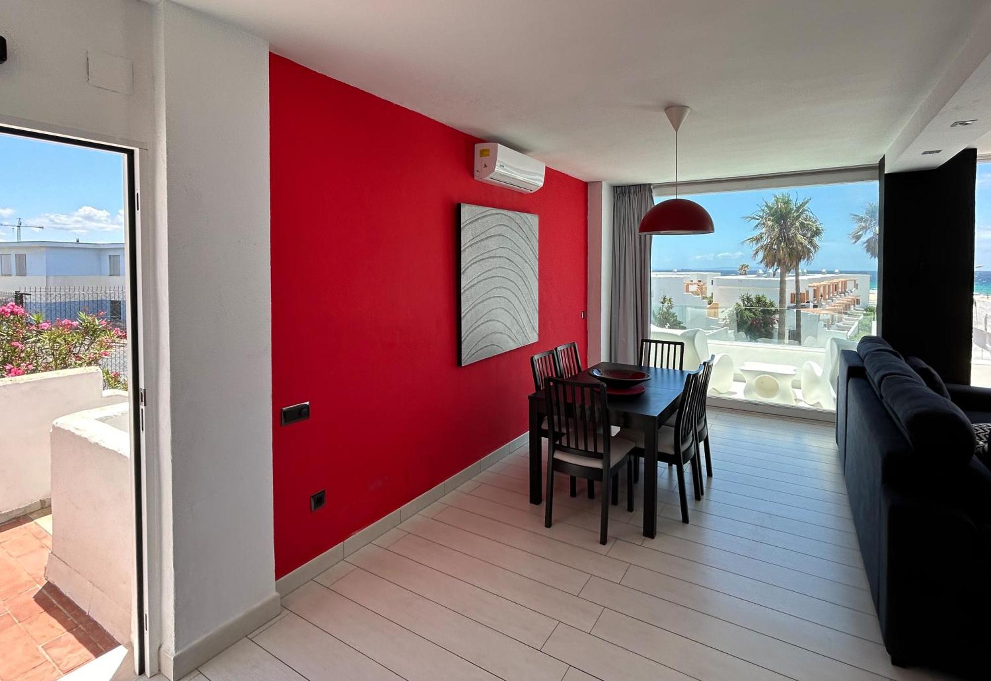 Beachfront Aqua Livingtarifa Bagian luar foto
